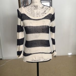 Roxy Blue/Cream Striped Sweater Size Medium